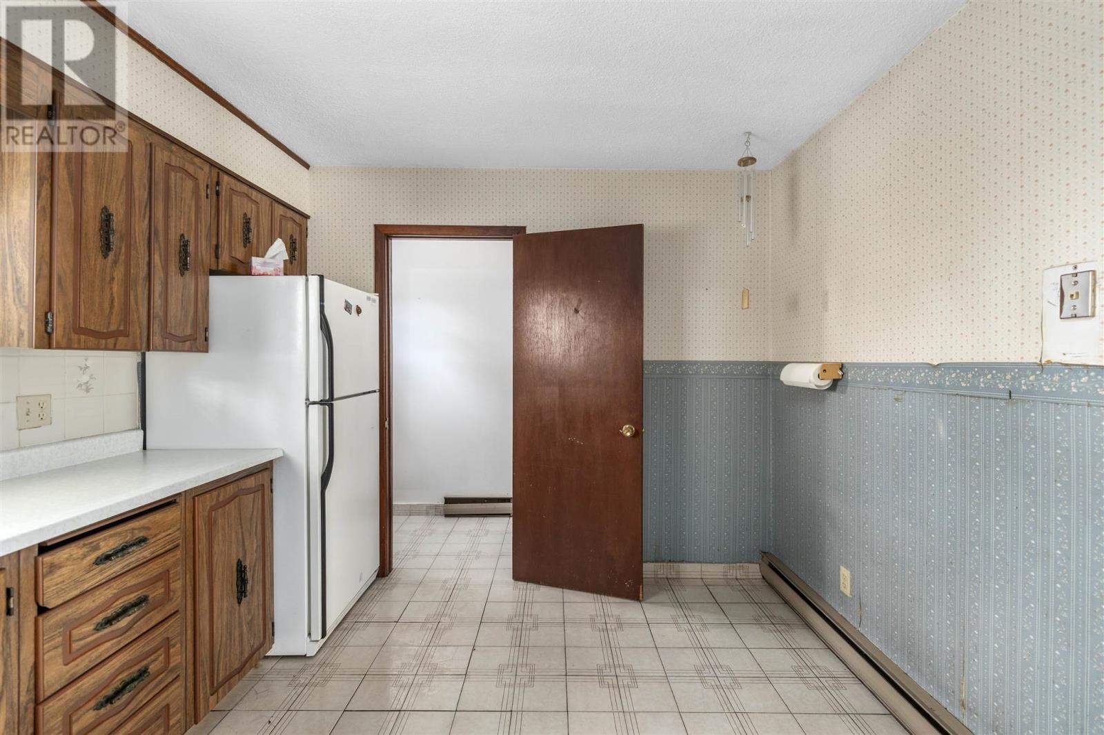 Photo 12 of 1023 North St, Sault Ste Marie ON