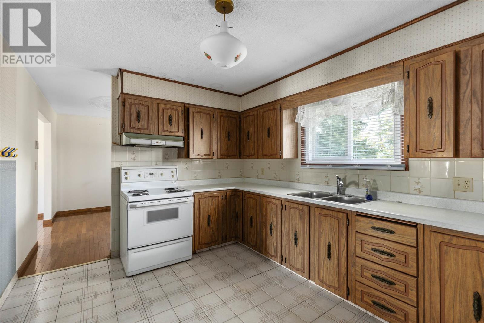Photo 34 of 1023 North St, Sault Ste Marie ON