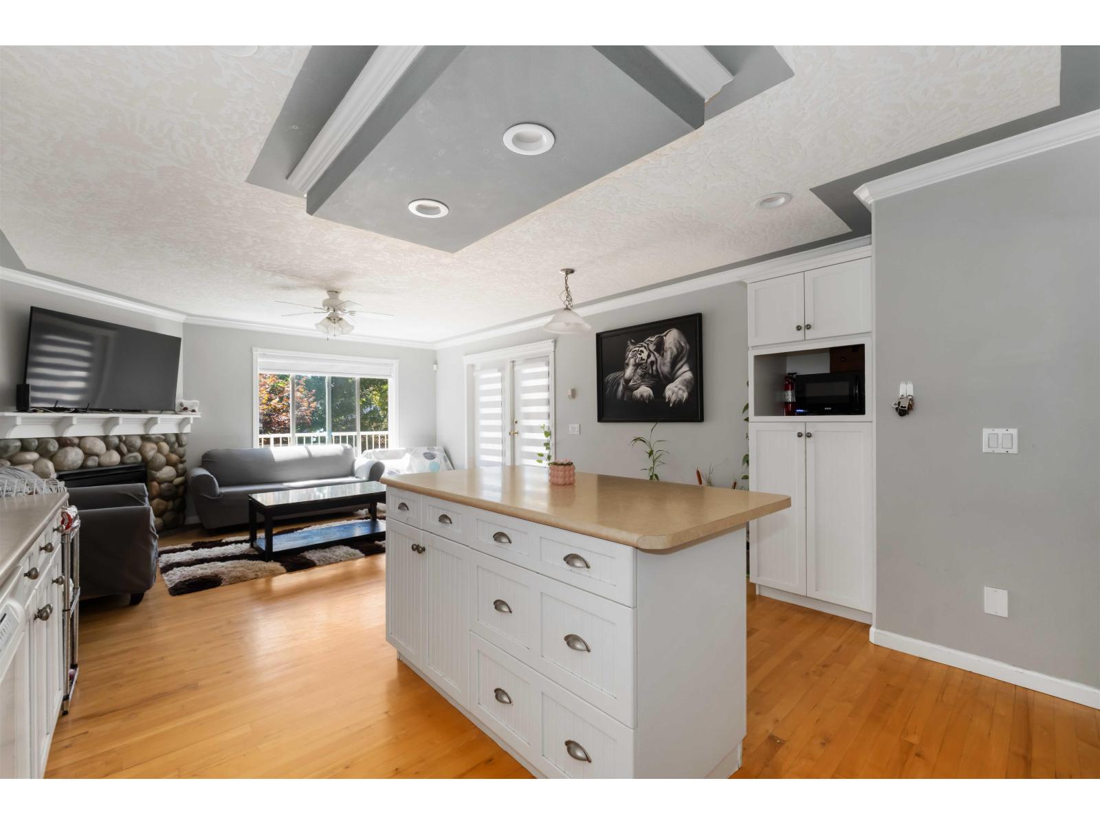 Photo 11 of 30626 Crestview Avenue, Abbotsford BC