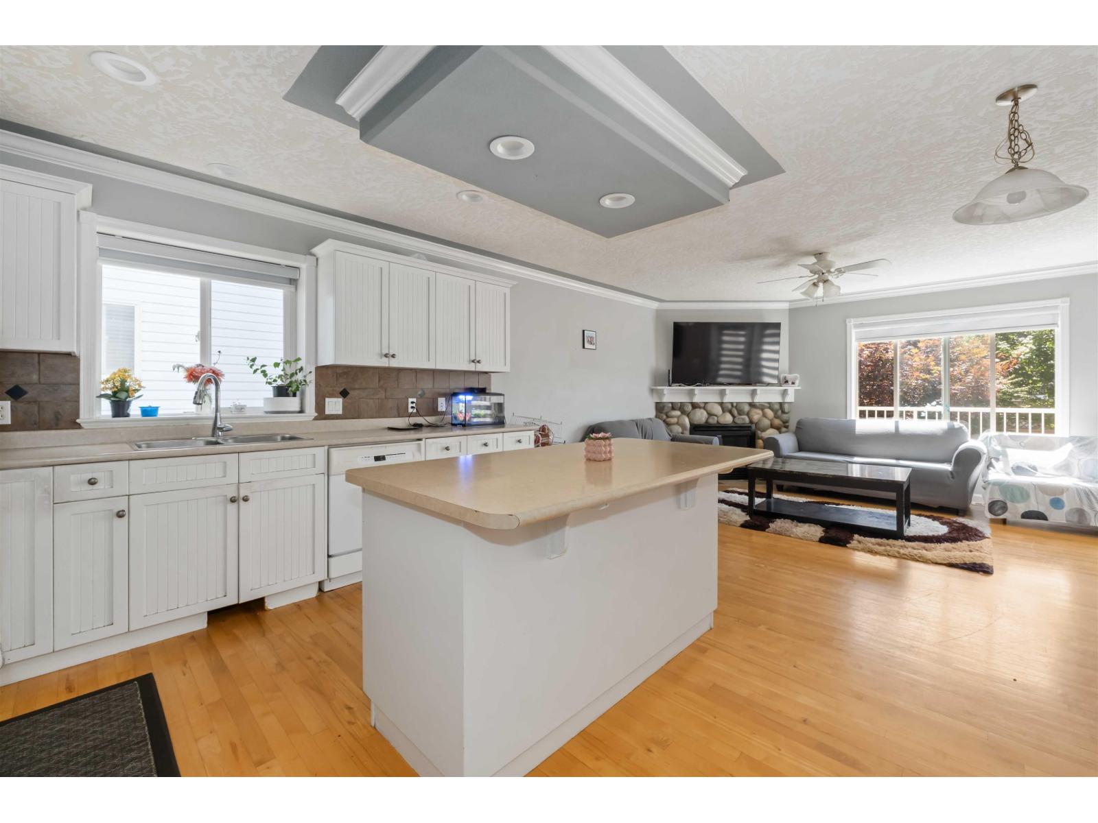 Photo 10 of 30626 Crestview Avenue, Abbotsford BC