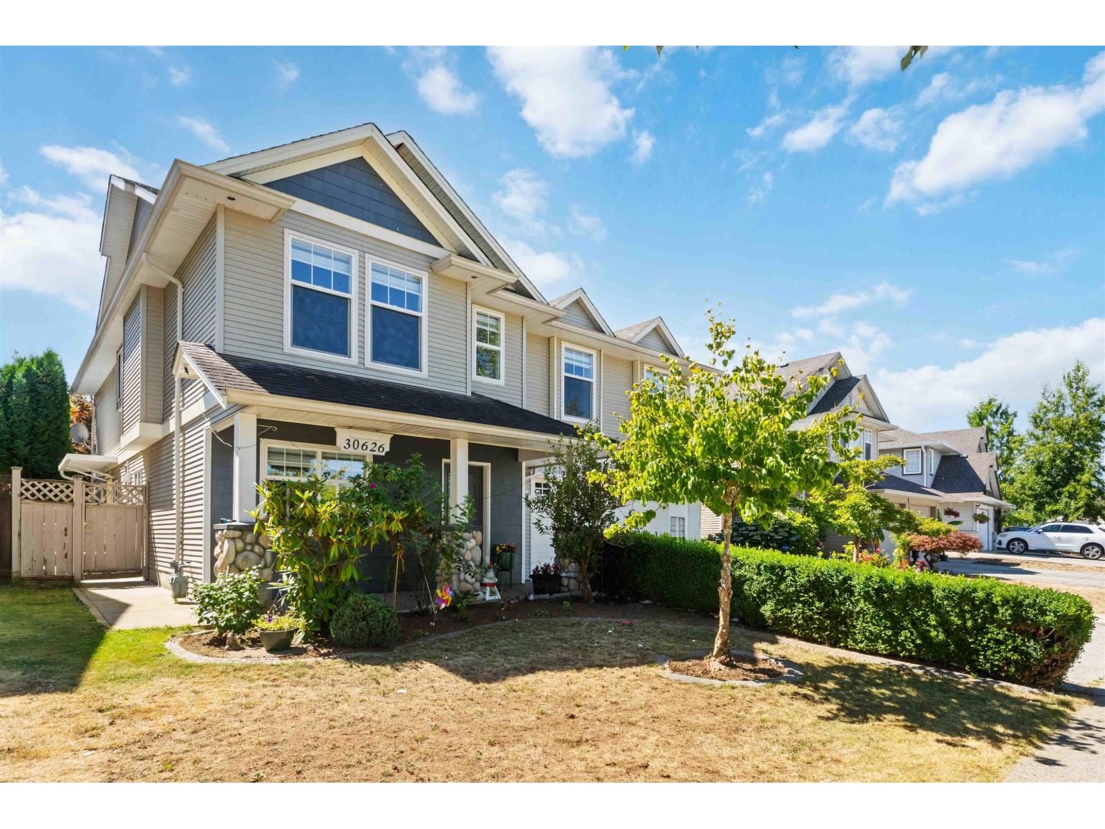 Photo 7 of 30626 Crestview Avenue, Abbotsford BC