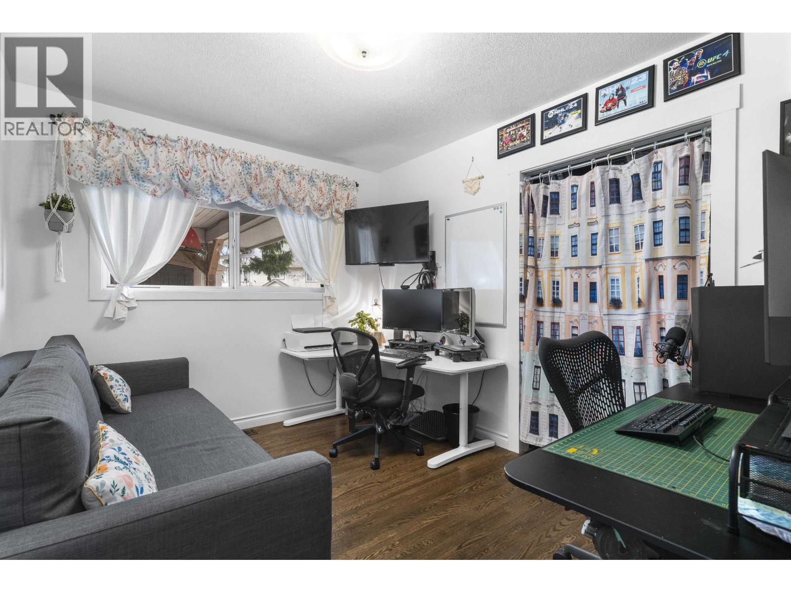 Photo 21 of 2850 Coast Meridian Road, Port Coquitlam BC