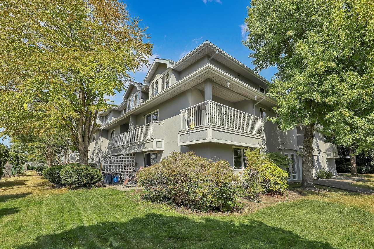 Photo 2 of 215 19953 55 A Avenue, Langley BC