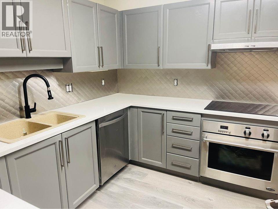 Photo 11 of 409 6737 Station Hill Court, Burnaby BC
