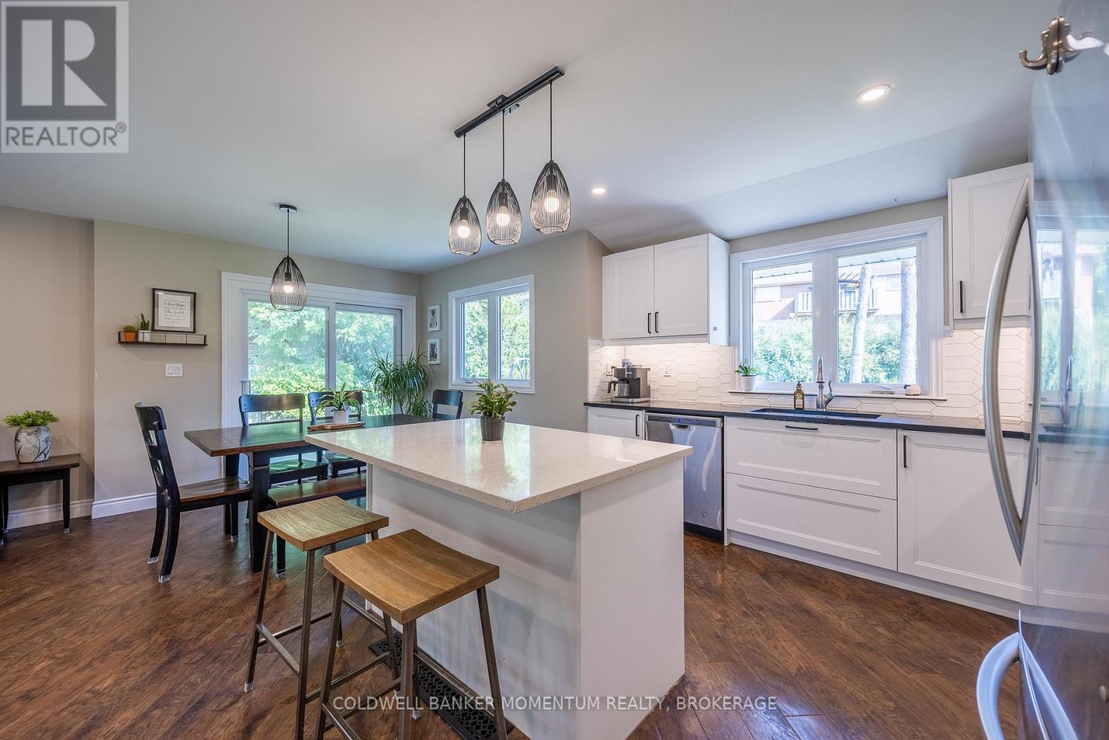 Photo 14 of 30 Ashton Drive, Norfolk ON