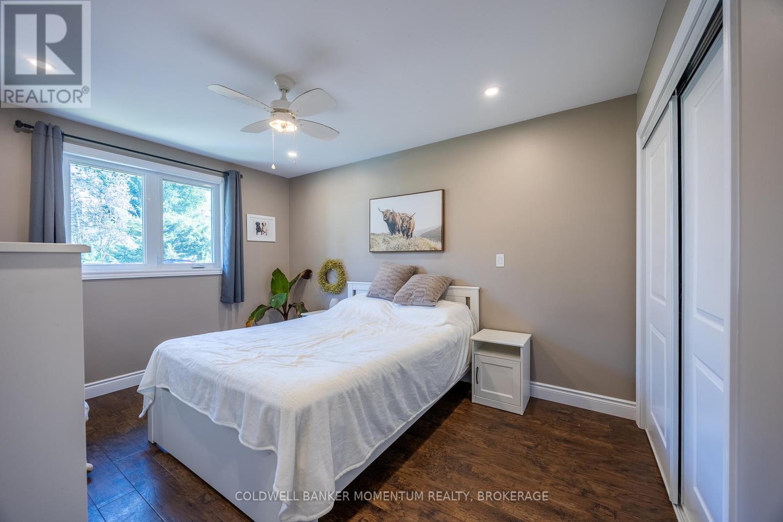 Photo 17 of 30 Ashton Drive, Norfolk ON