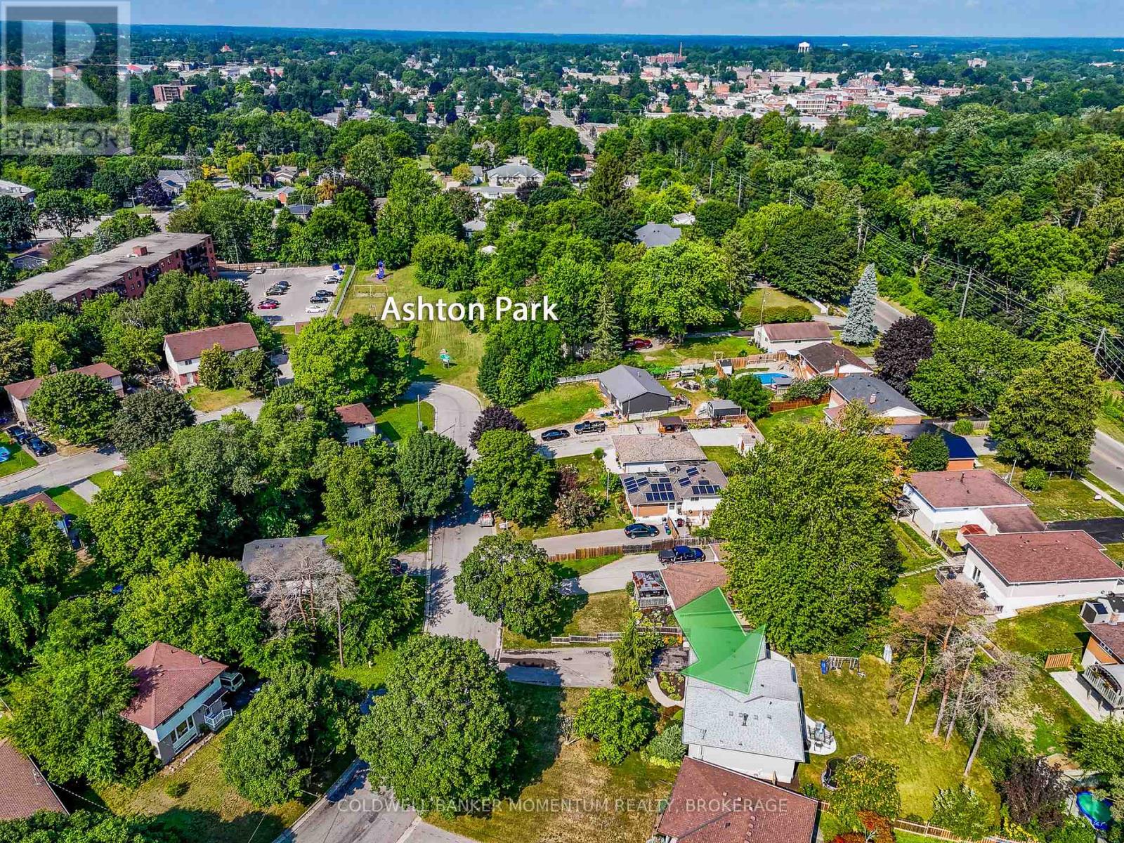 Photo 4 of 30 Ashton Drive, Norfolk ON