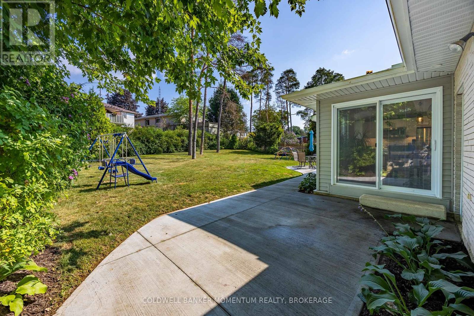 Photo 6 of 30 Ashton Drive, Norfolk ON