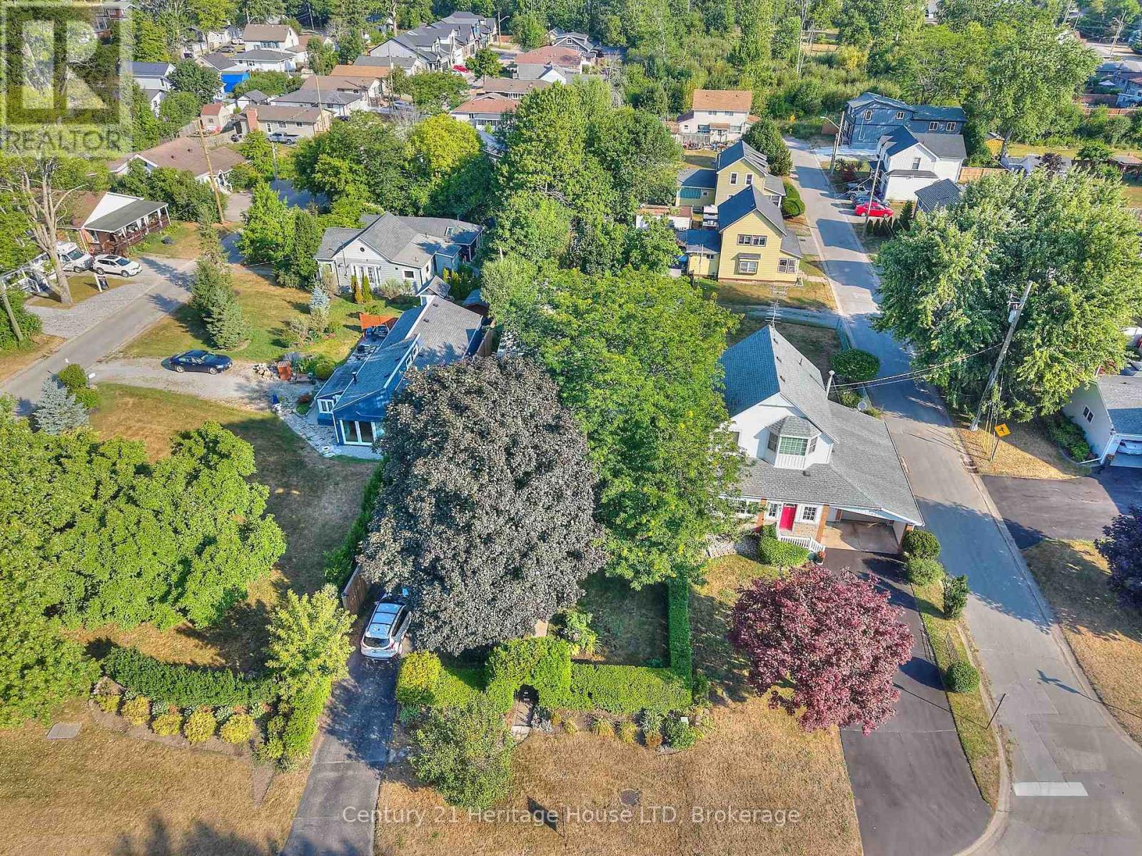 Photo 43 of 662 Lakeshore Road W, Fort Erie ON