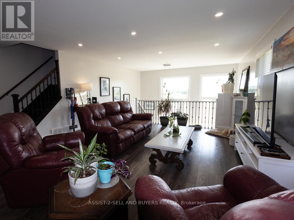 Photo 7 of 15765 Manning Road, South Stormont ON