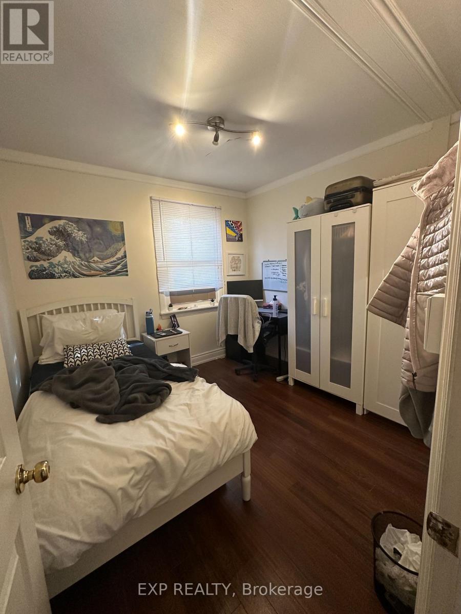 Photo 12 of 215 Emerson Street, Hamilton ON