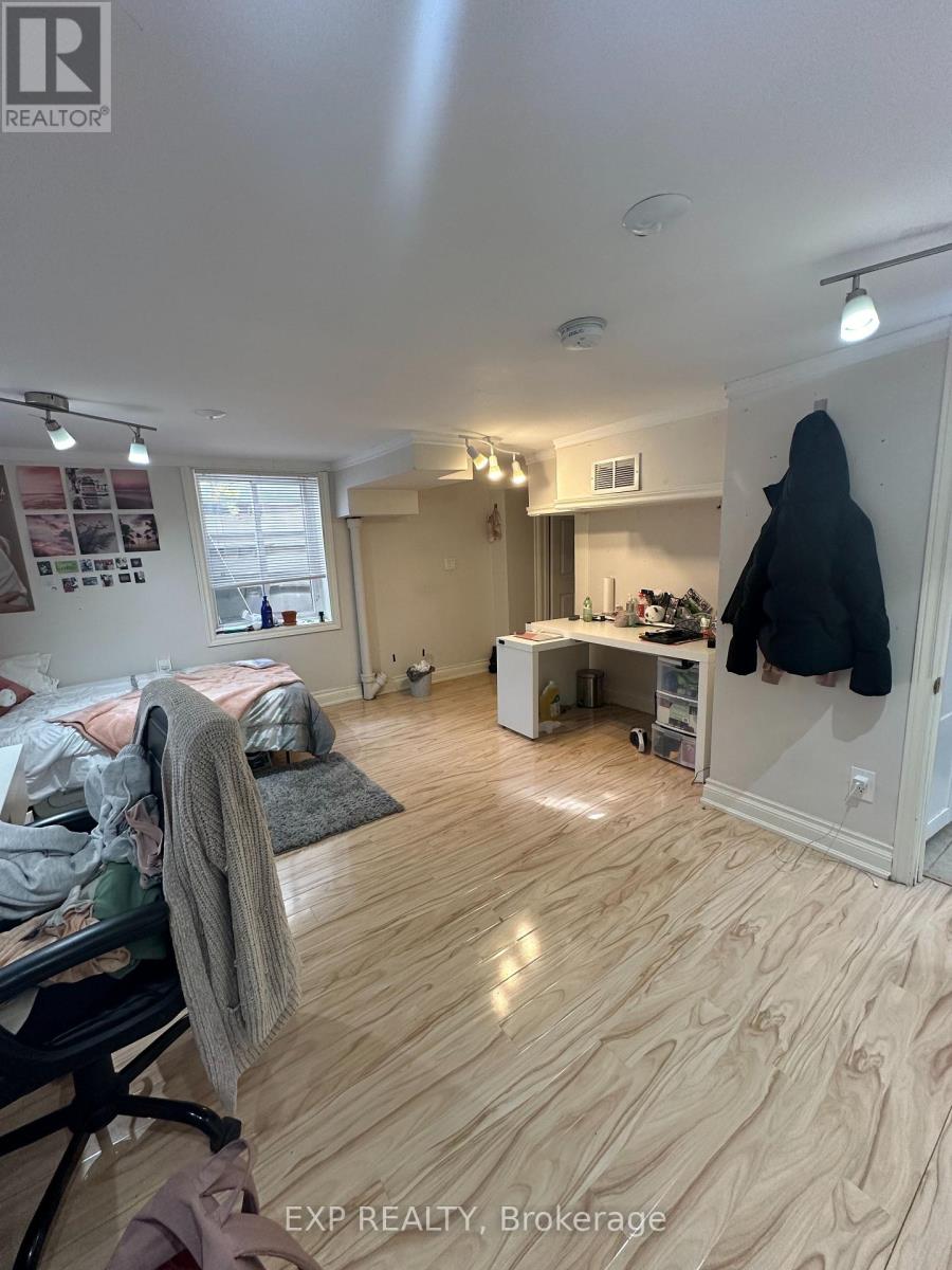 Photo 19 of 215 Emerson Street, Hamilton ON
