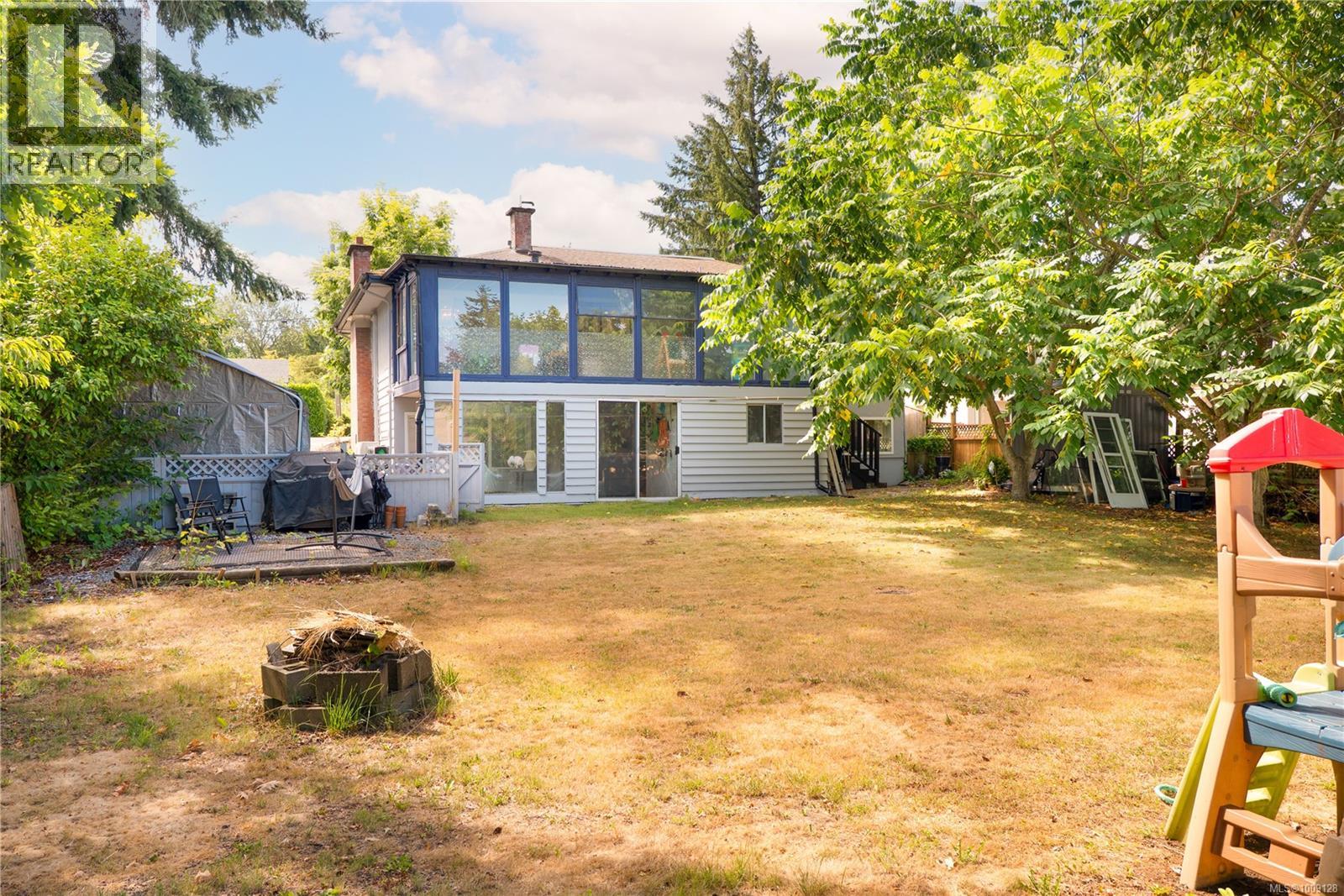 Photo 6 of 1616 Morey Rd, Nanaimo BC