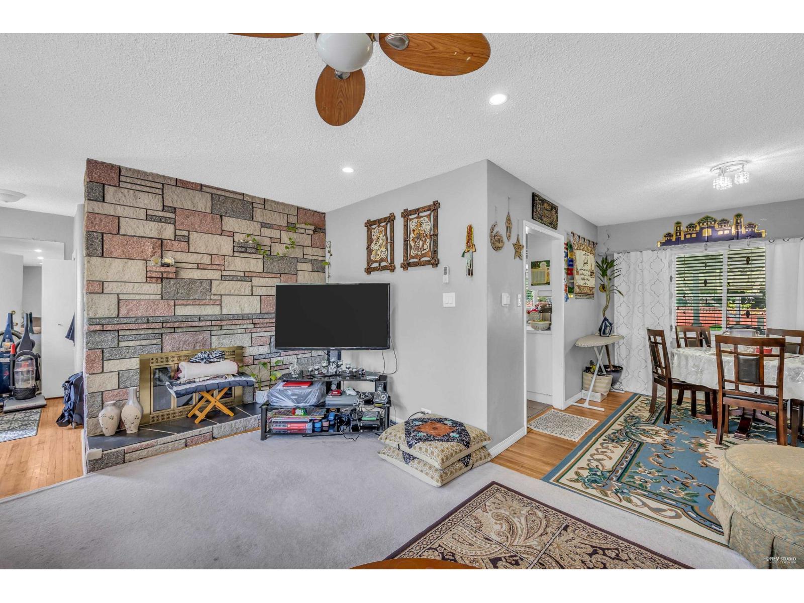 Photo 11 of 13733 67 A Avenue, Surrey BC