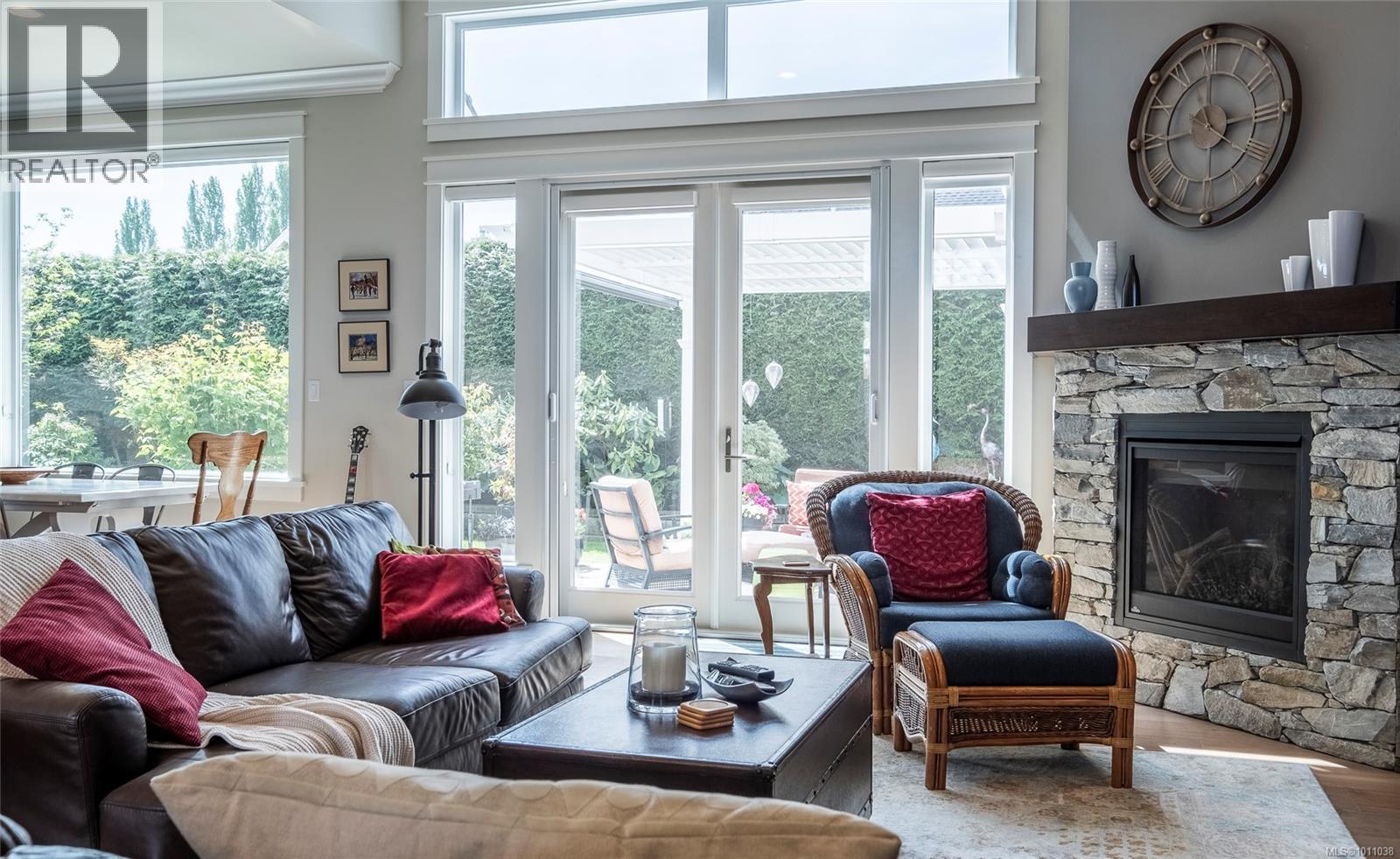 Photo 38 of 856 Bluffs Dr, Qualicum Beach BC