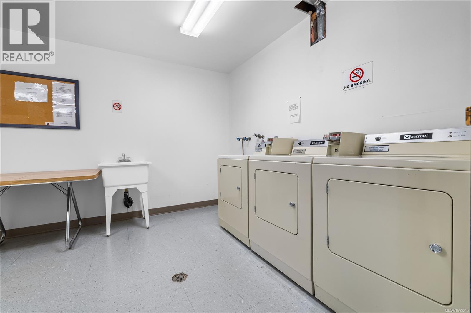 Photo 4 of 305 611 Macmillan Dr, Sayward BC