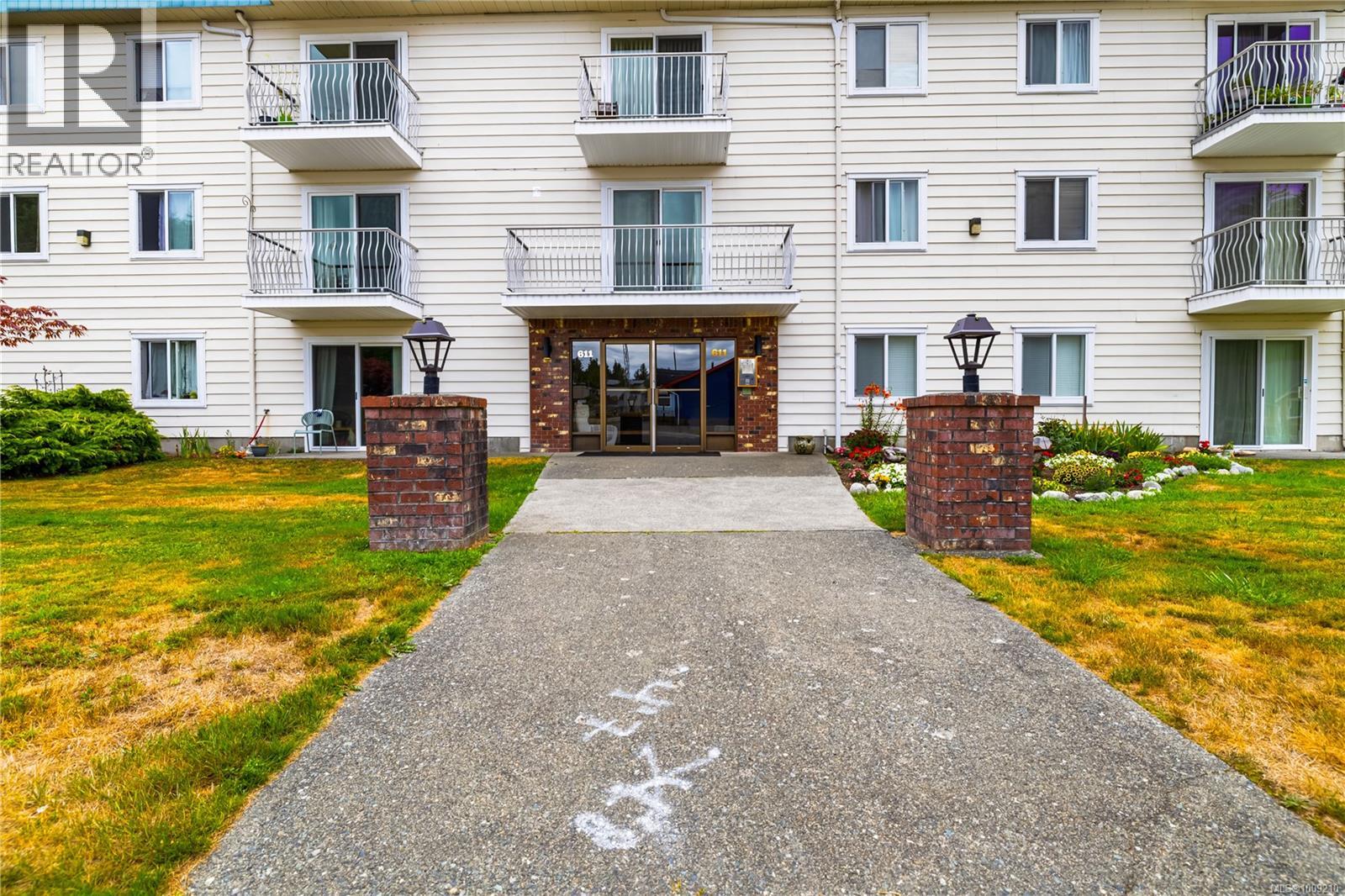 Photo 5 of 305 611 Macmillan Dr, Sayward BC