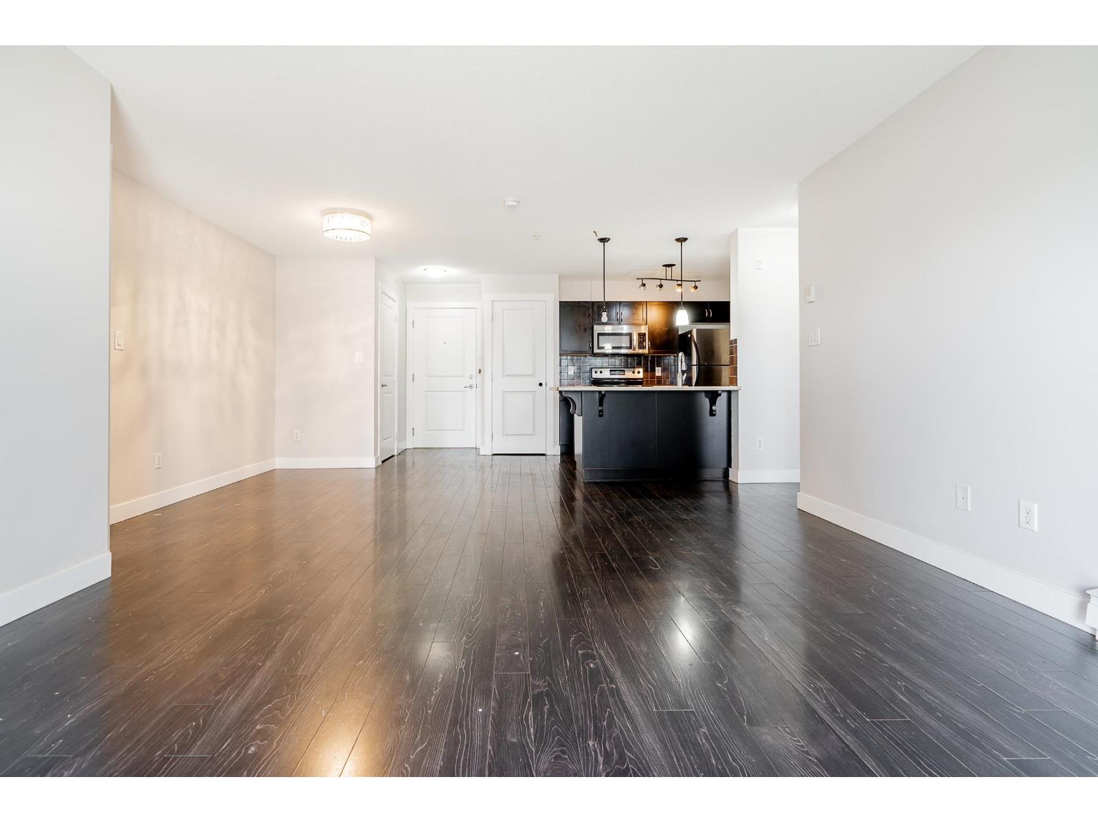 Photo 19 of 207 2038 Sandalwood Crescent, Abbotsford BC