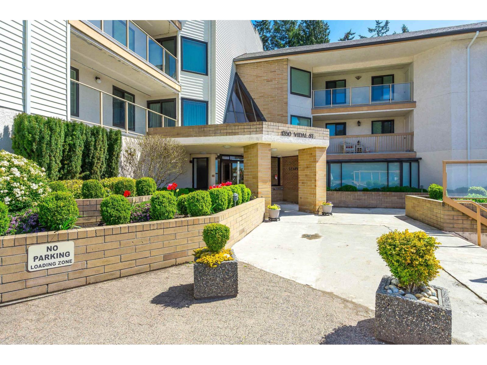 Photo 3 of 715 1350 Vidal Street, White Rock BC