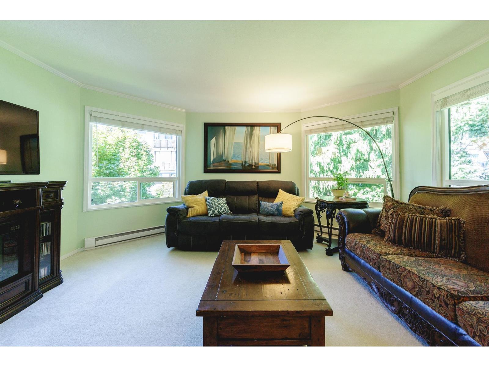 Photo 11 of 715 1350 Vidal Street, White Rock BC