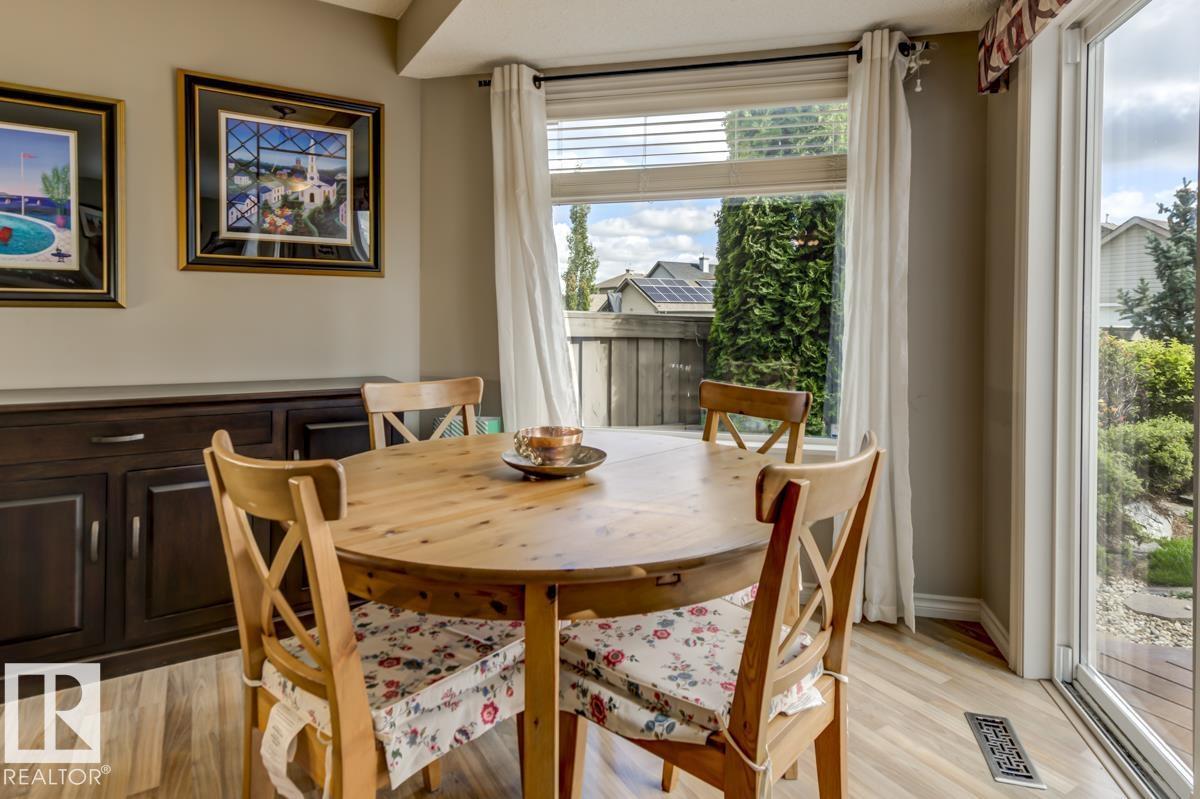 Photo 15 of 8015 Shaske Dr Nw, Edmonton AB