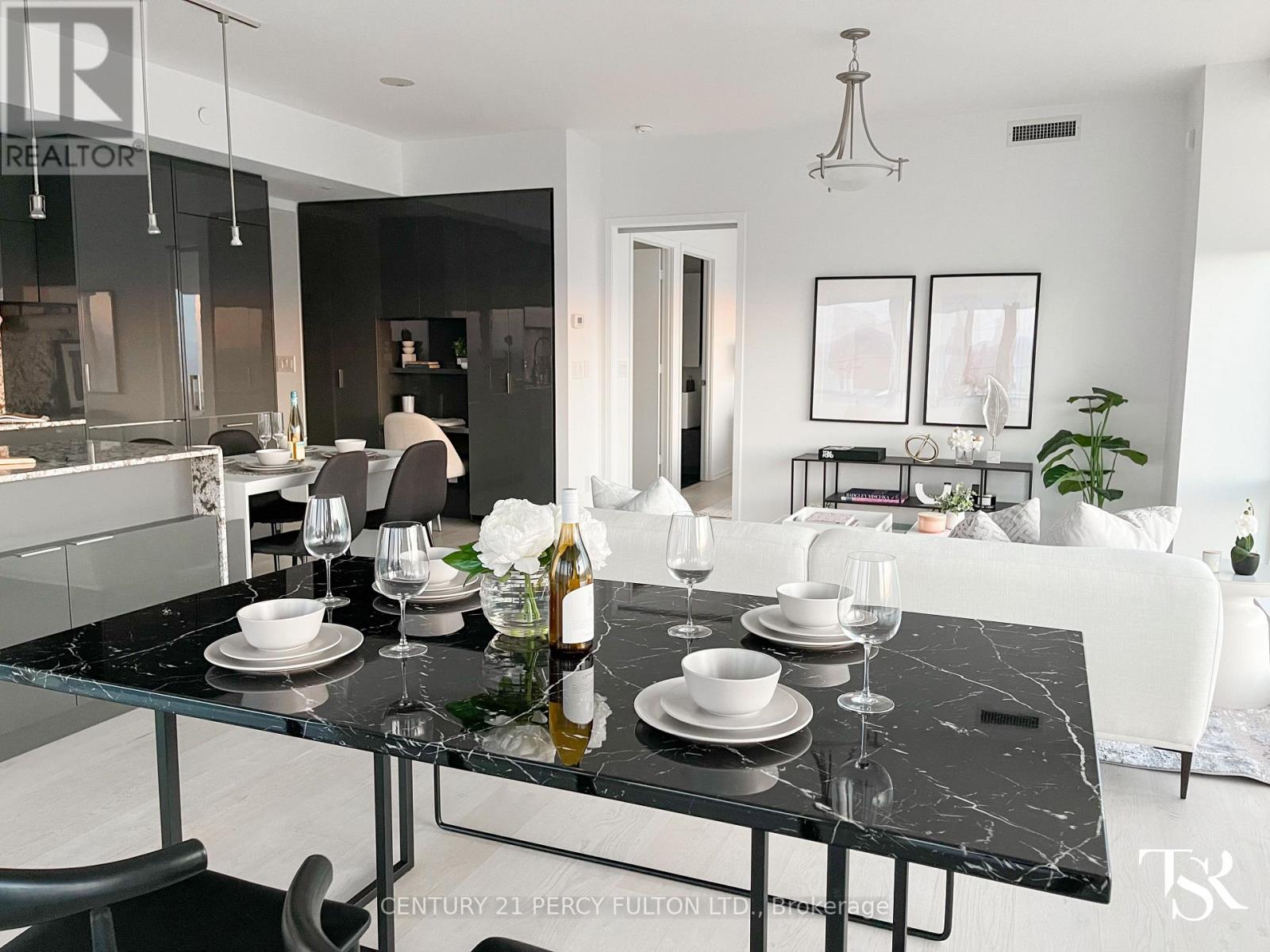 Photo 7 of 7206 1 Bloor Street E, Toronto ON