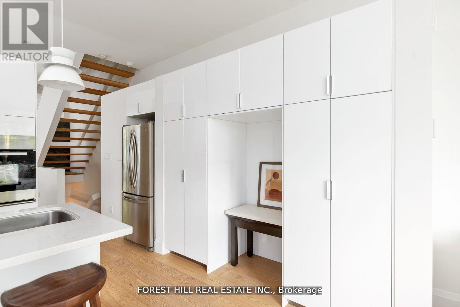 Photo 15 of 49 Brookfield Street, Toronto ON