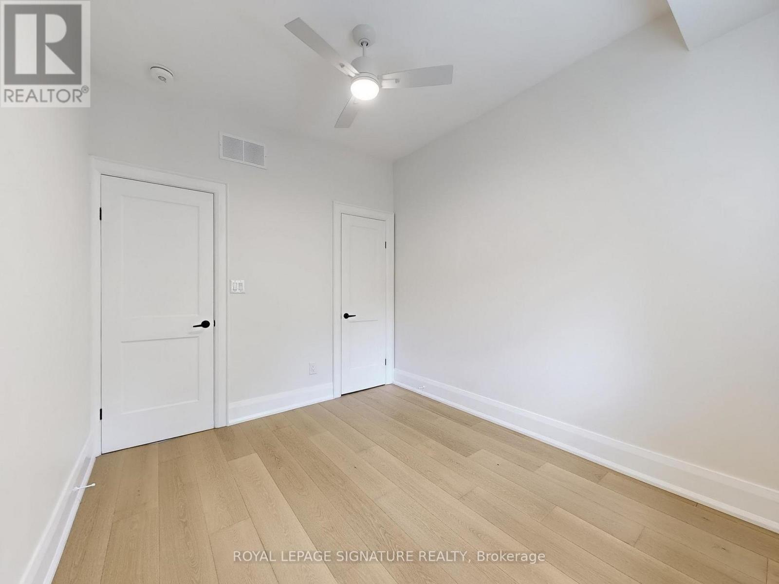 Photo 17 of 3 28 Beaconsfield Avenue, Toronto ON