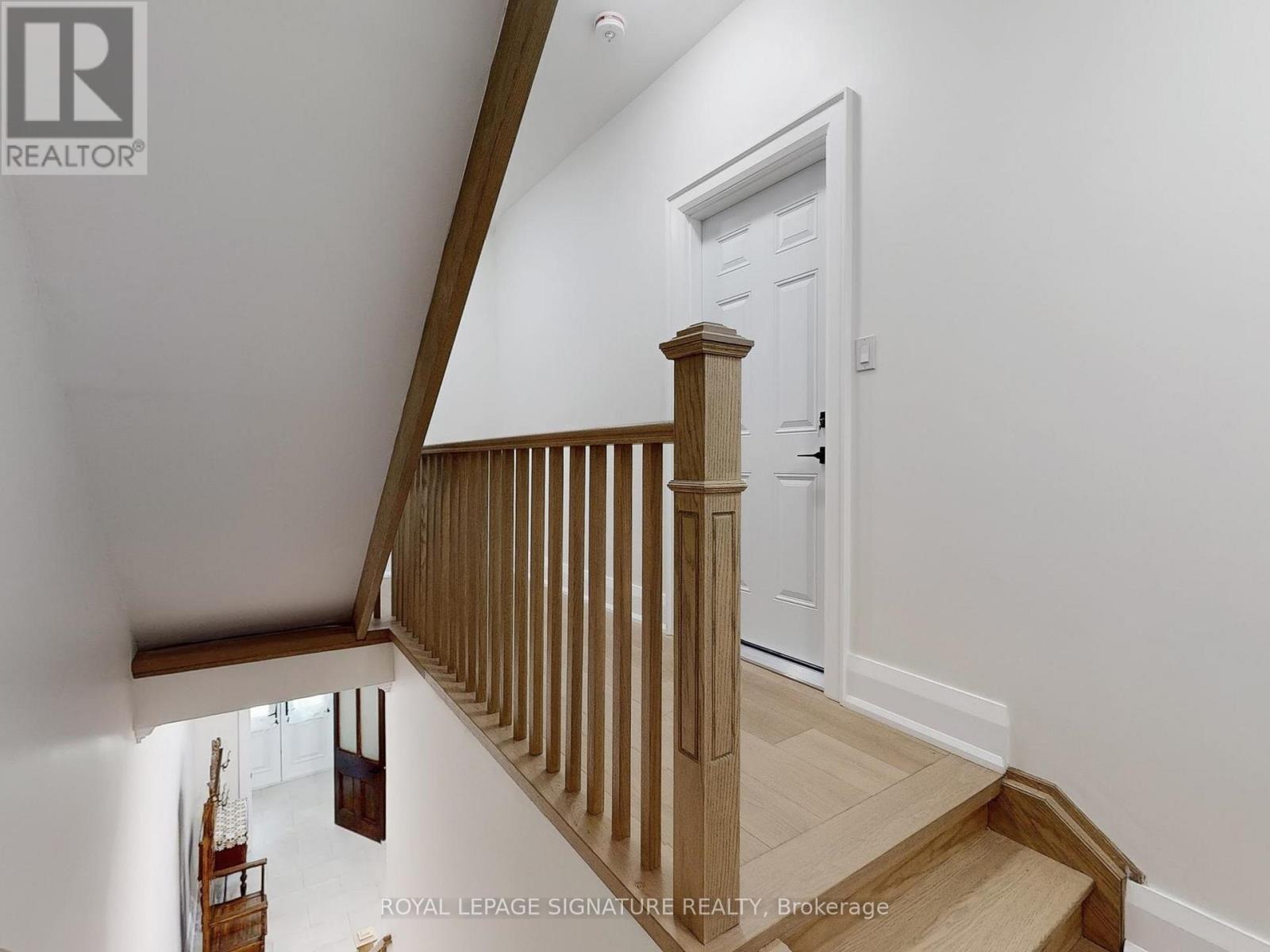 Photo 27 of 3 28 Beaconsfield Avenue, Toronto ON