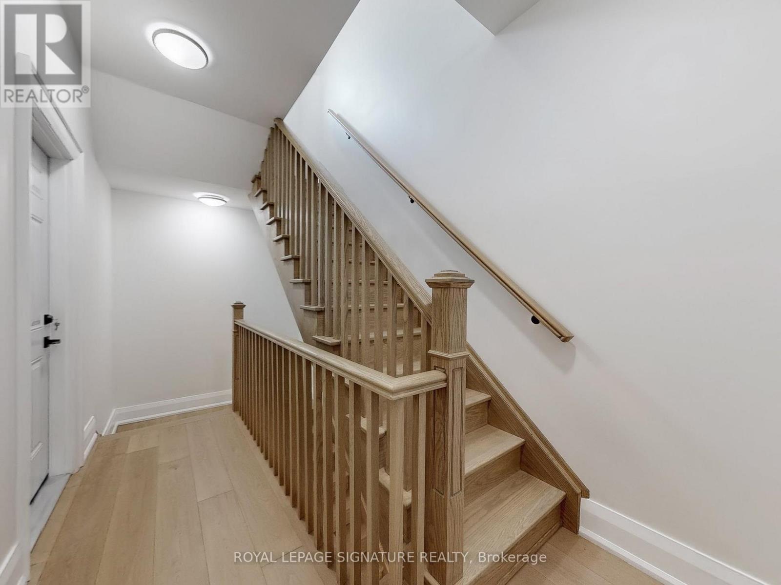 Photo 19 of 3 28 Beaconsfield Avenue, Toronto ON