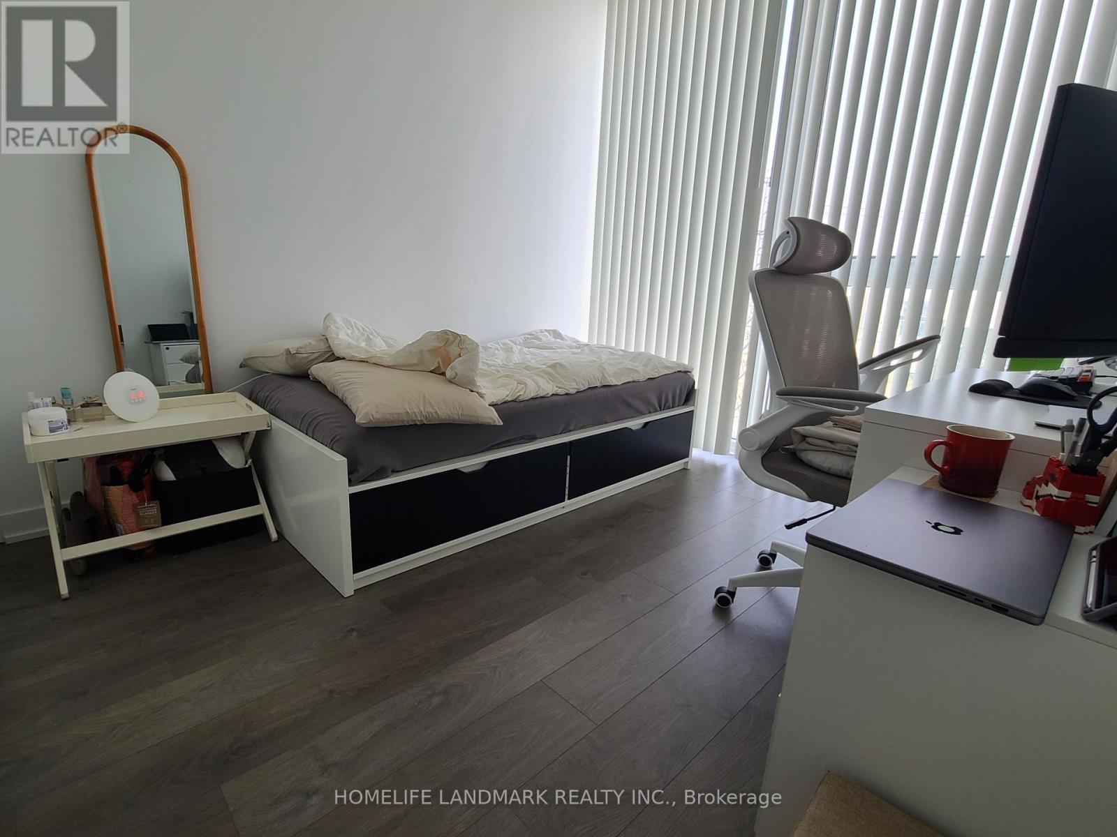 Photo 11 of 403 5 Defries Street, Toronto ON