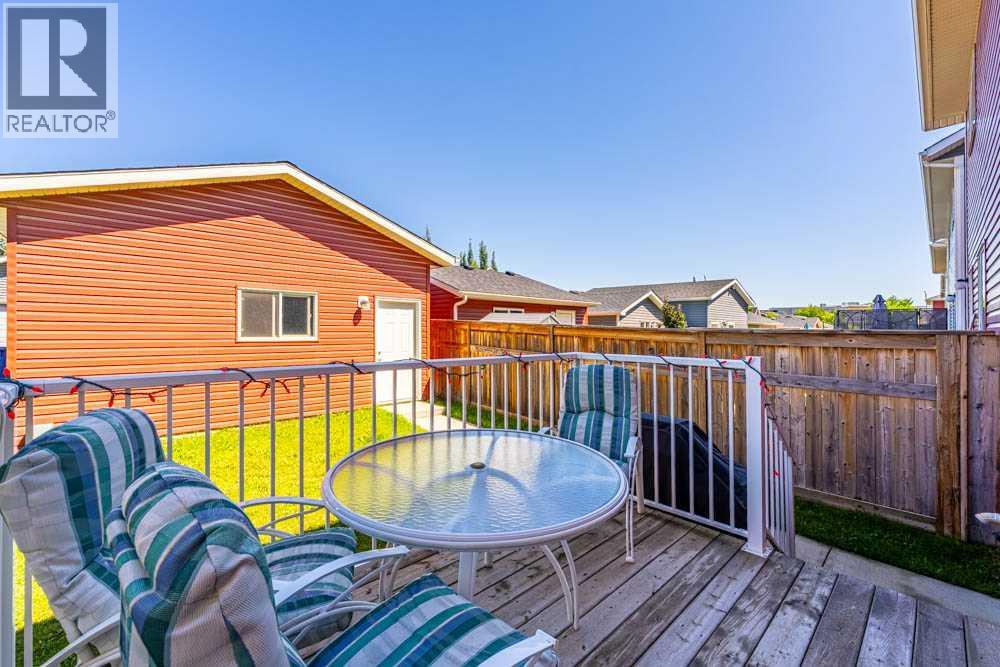 Photo 19 of 48 Fireside Way, Cochrane AB