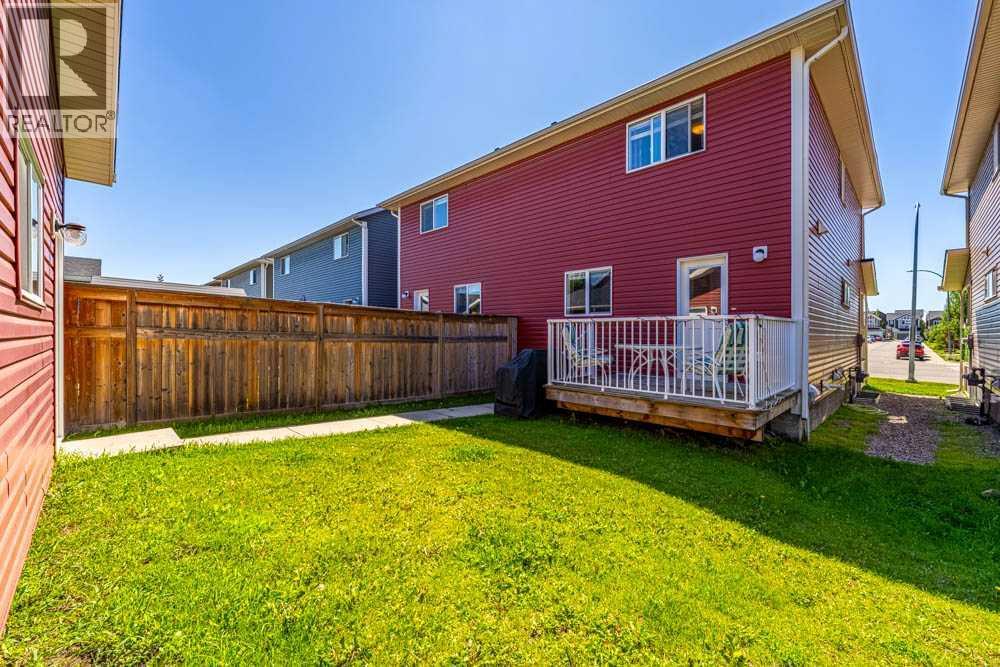 Photo 8 of 48 Fireside Way, Cochrane AB