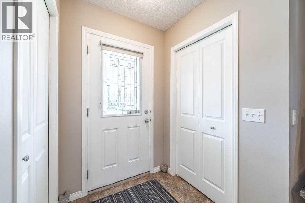 Photo 6 of 48 Fireside Way, Cochrane AB