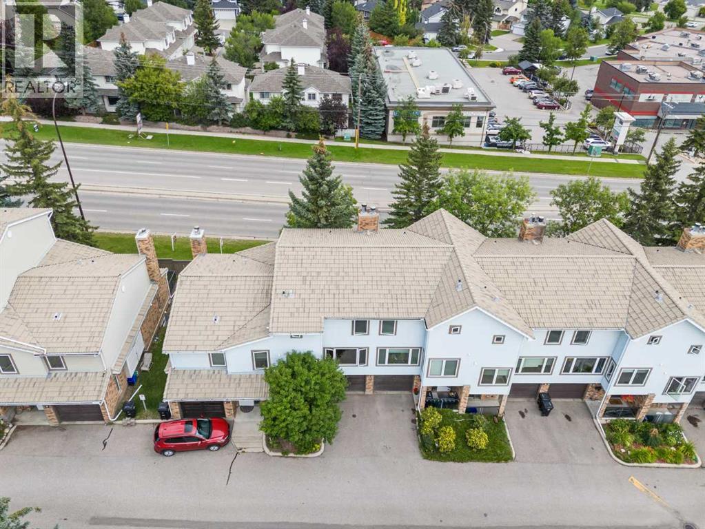 Photo 20 of 22 Coachway Gardens Sw, Calgary AB