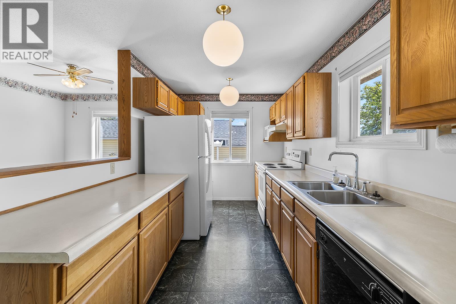 329 6th Ave S Avenue, Creston