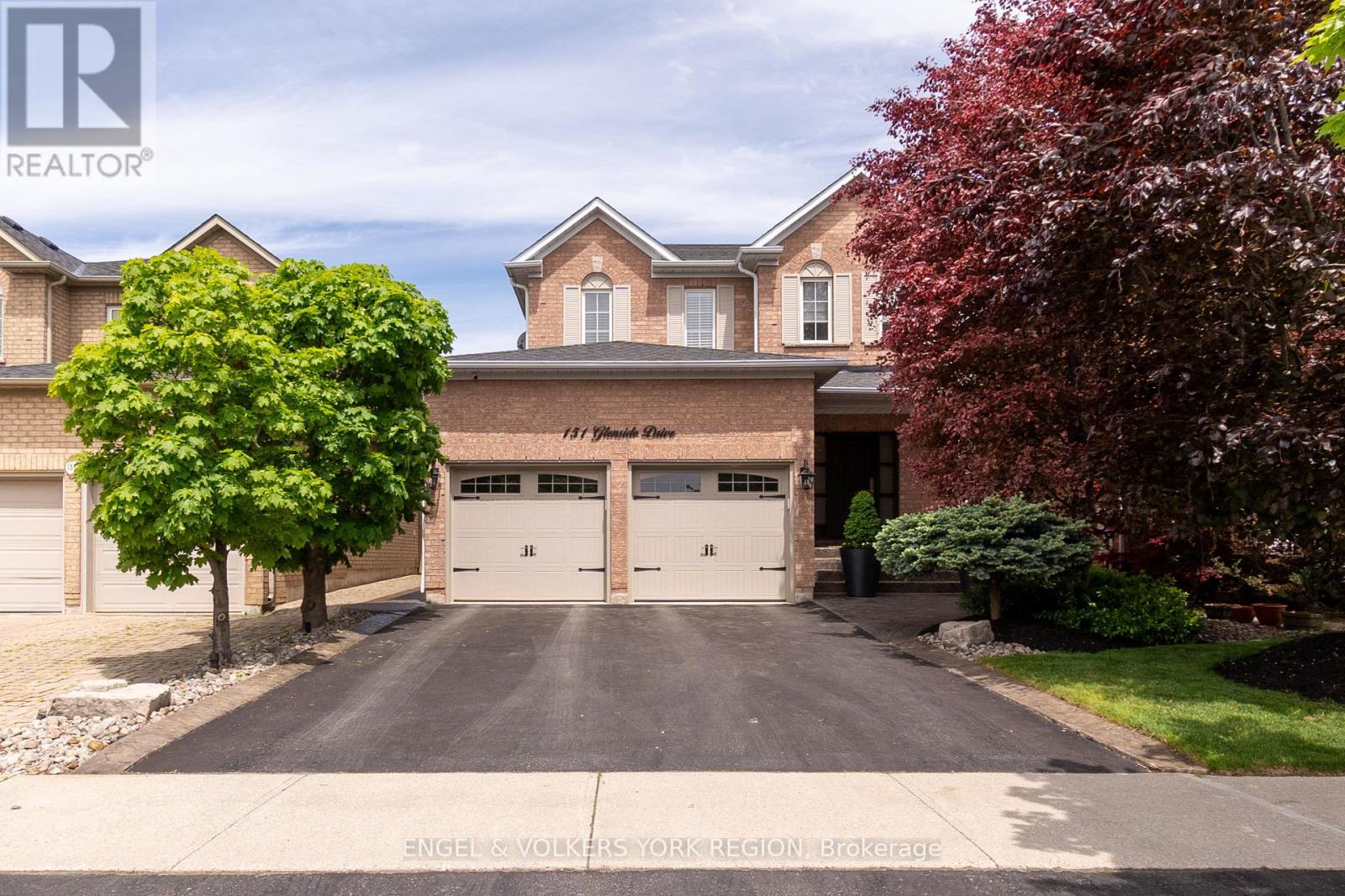 Photo 2 of 151 Glenside Drive, Vaughan ON