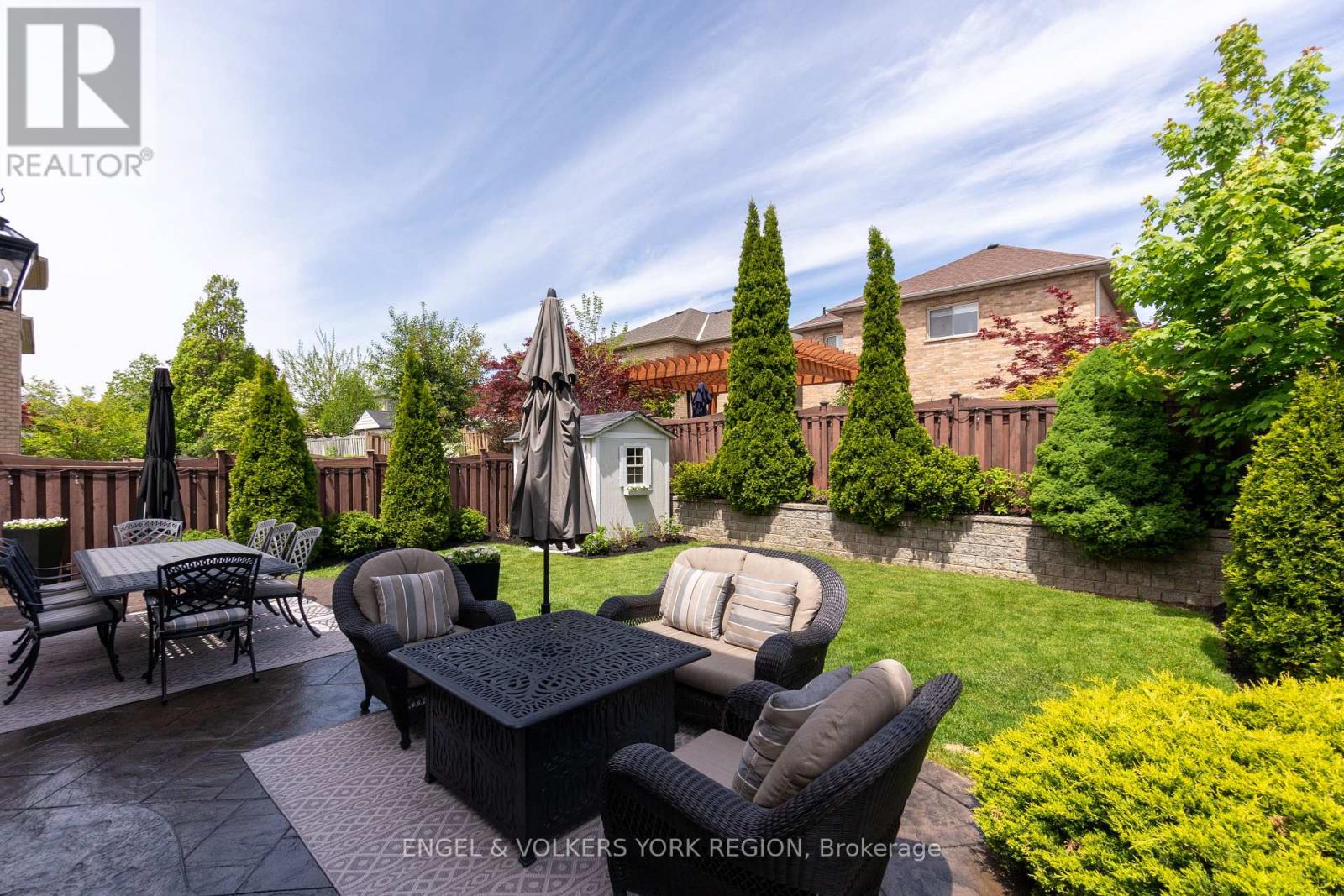 Photo 45 of 151 Glenside Drive, Vaughan ON
