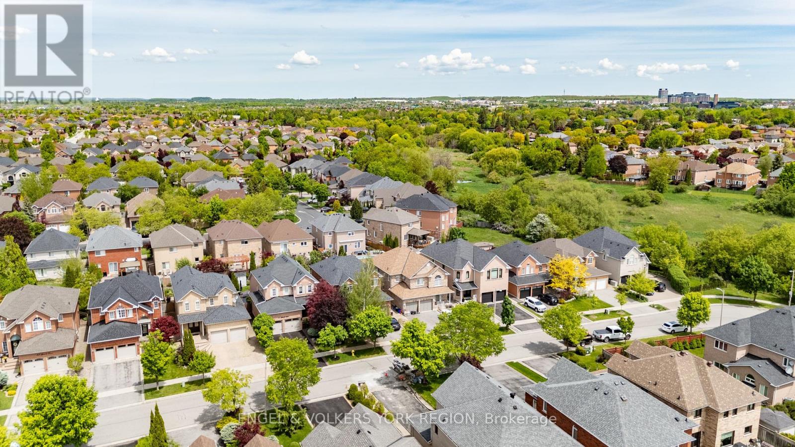 Photo 50 of 151 Glenside Drive, Vaughan ON