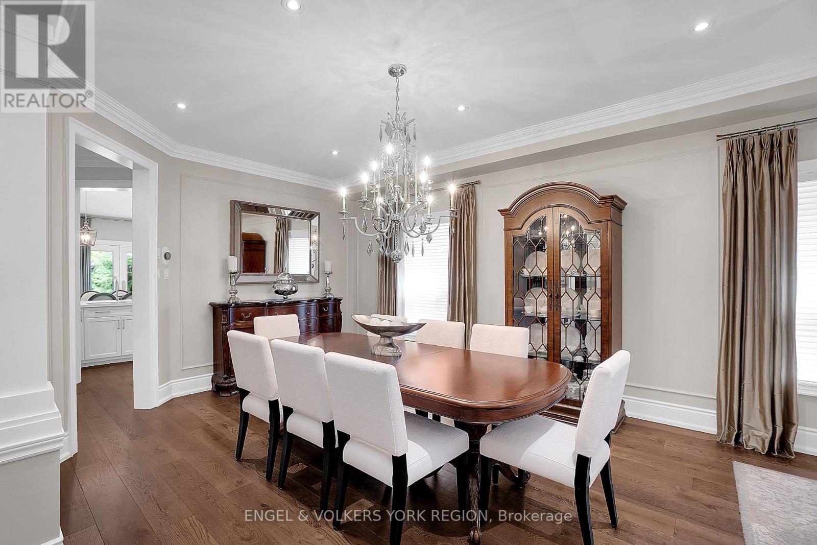 Photo 7 of 151 Glenside Drive, Vaughan ON