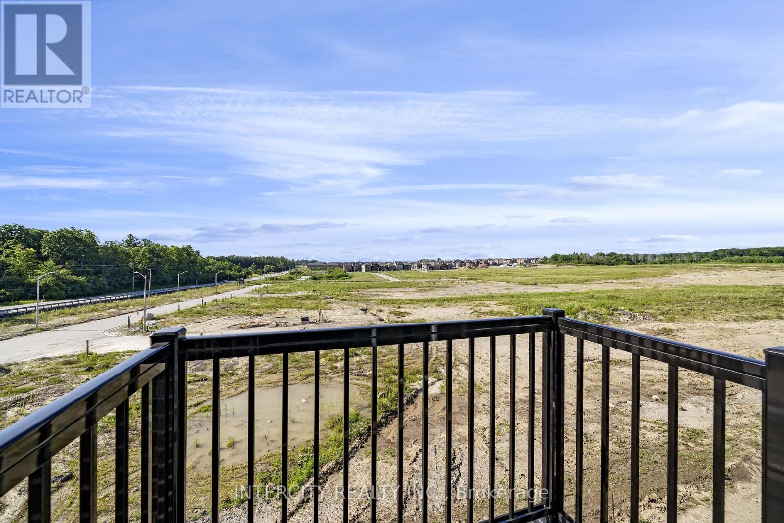 Photo 27 of 83 Puisaya Drive, Richmond Hill ON