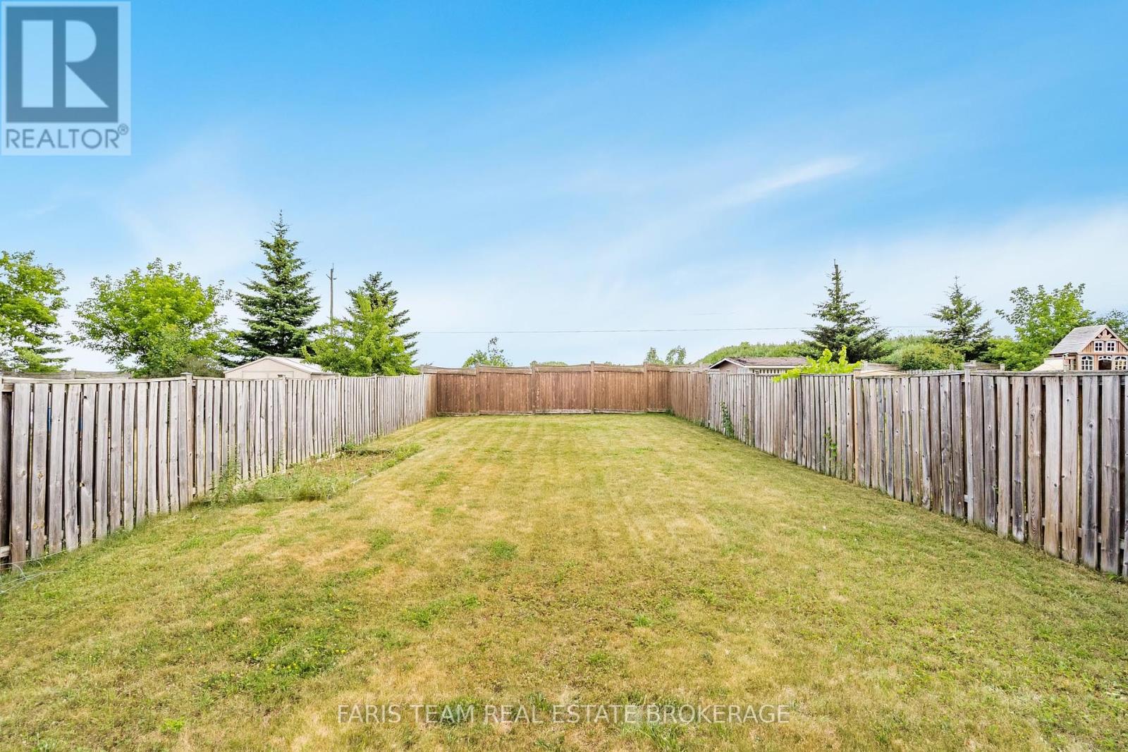 Photo 19 of 1333 Fox Hill Street, Innisfil ON