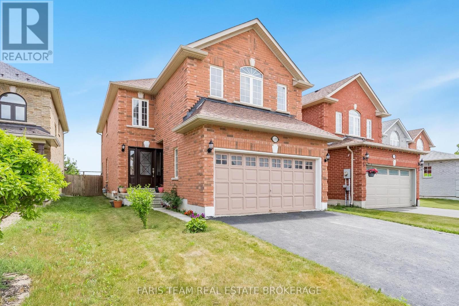 Photo 26 of 1333 Fox Hill Street, Innisfil ON