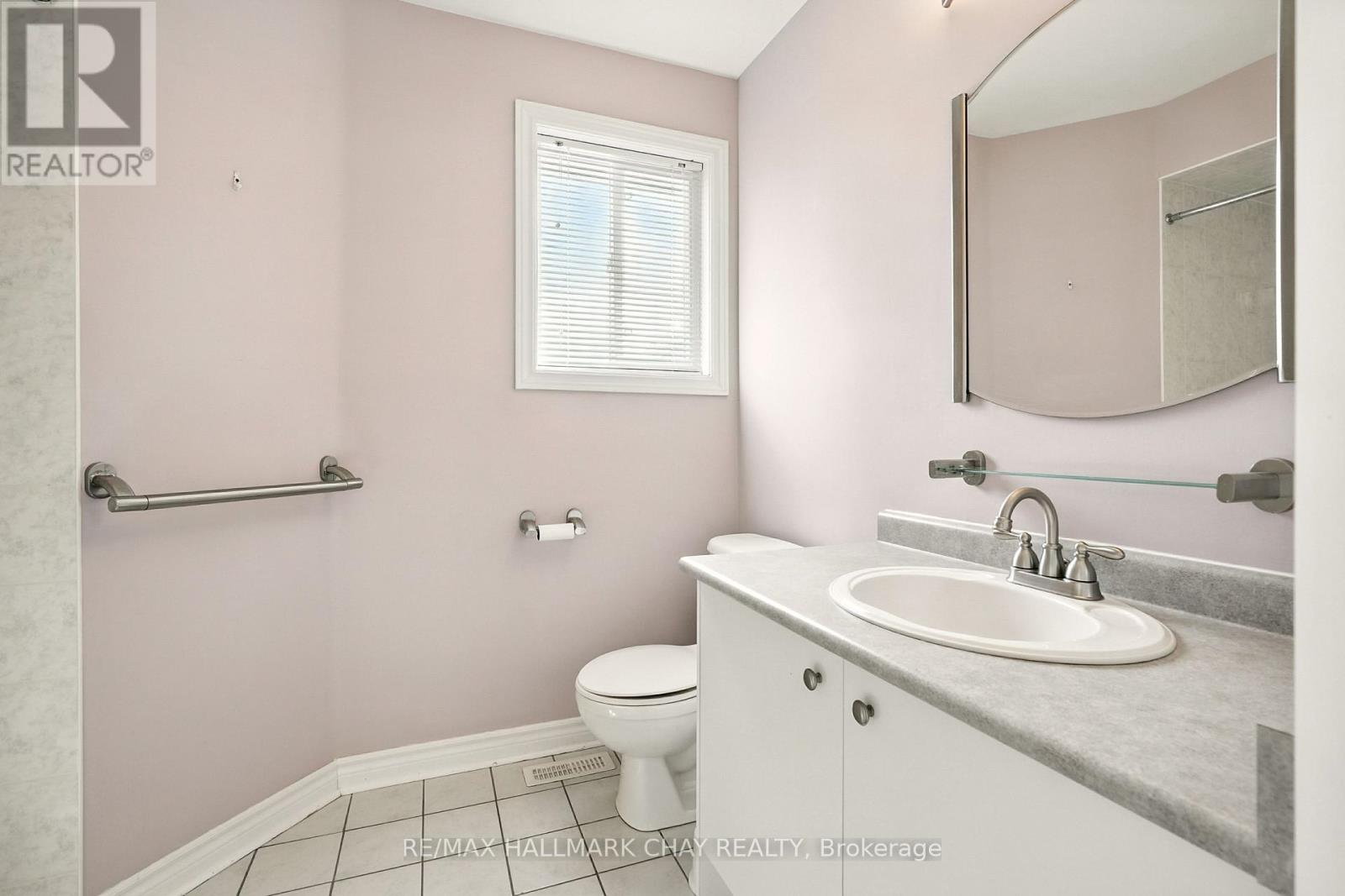 Single Family House for Sale in  LANG DRIVE Barrie (Northwest) 