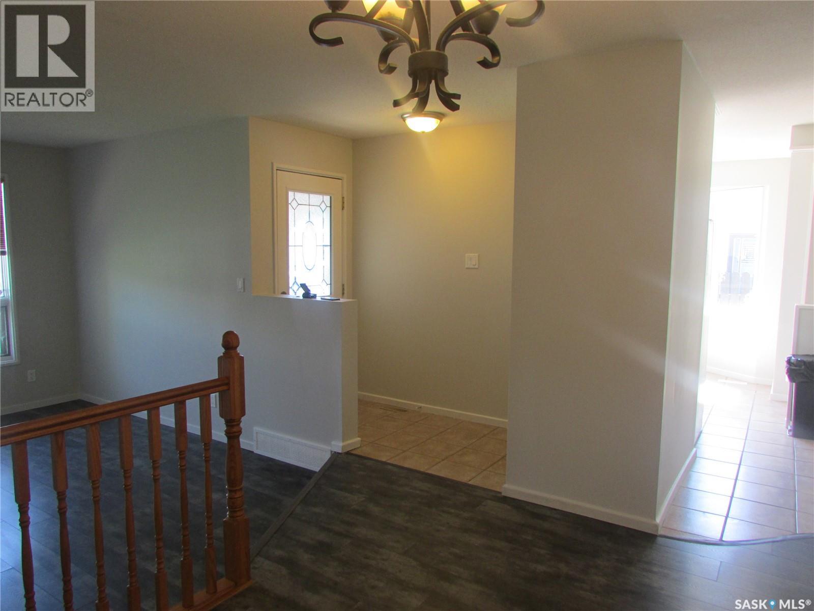 Photo 16 of 1210 Brown Street, Regina SK