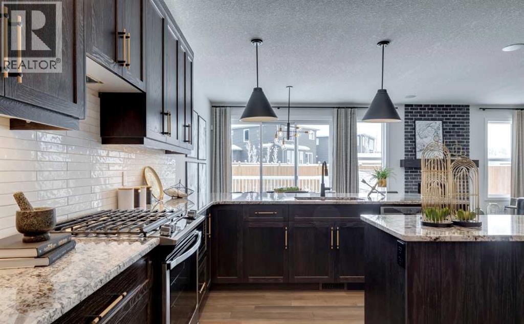 Photo 3 of 70 Larkspur Bend, Okotoks AB