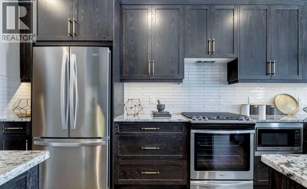 Photo 19 of 70 Larkspur Bend, Okotoks AB