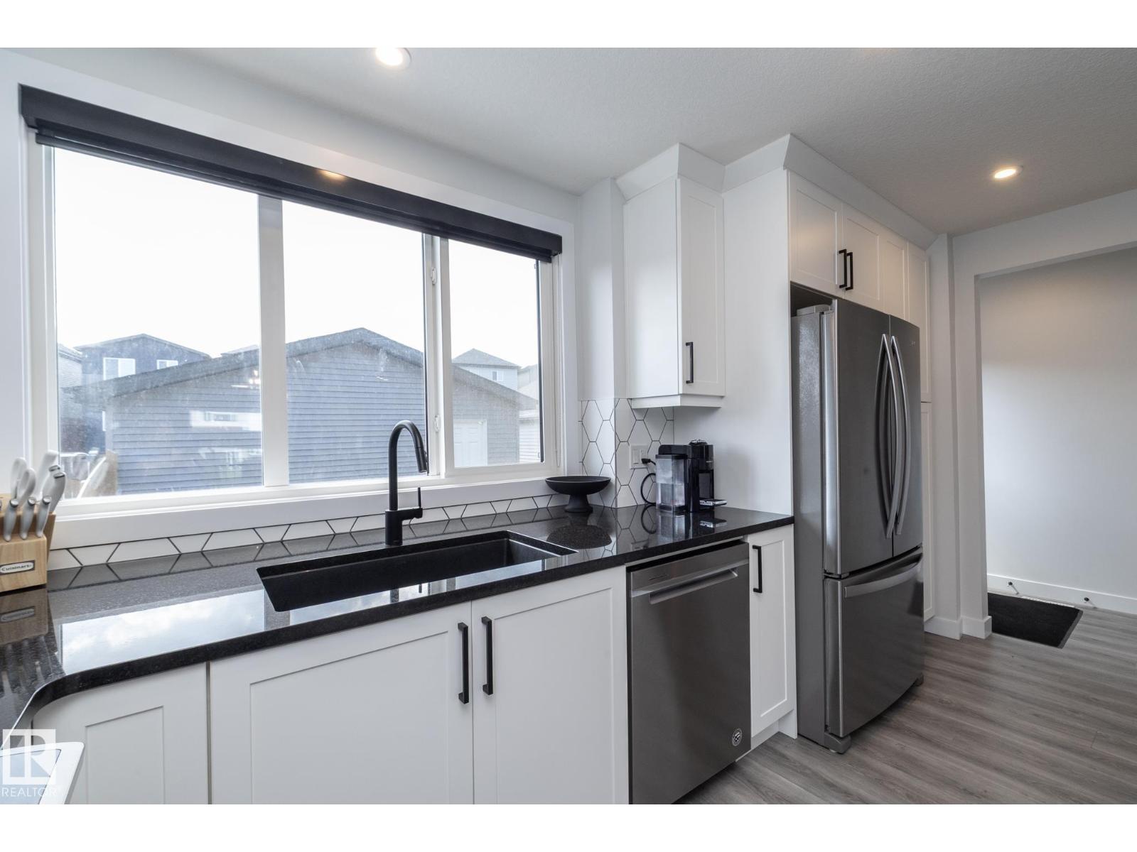Photo 54 of 197 Charlesworth Dr Sw, Edmonton AB