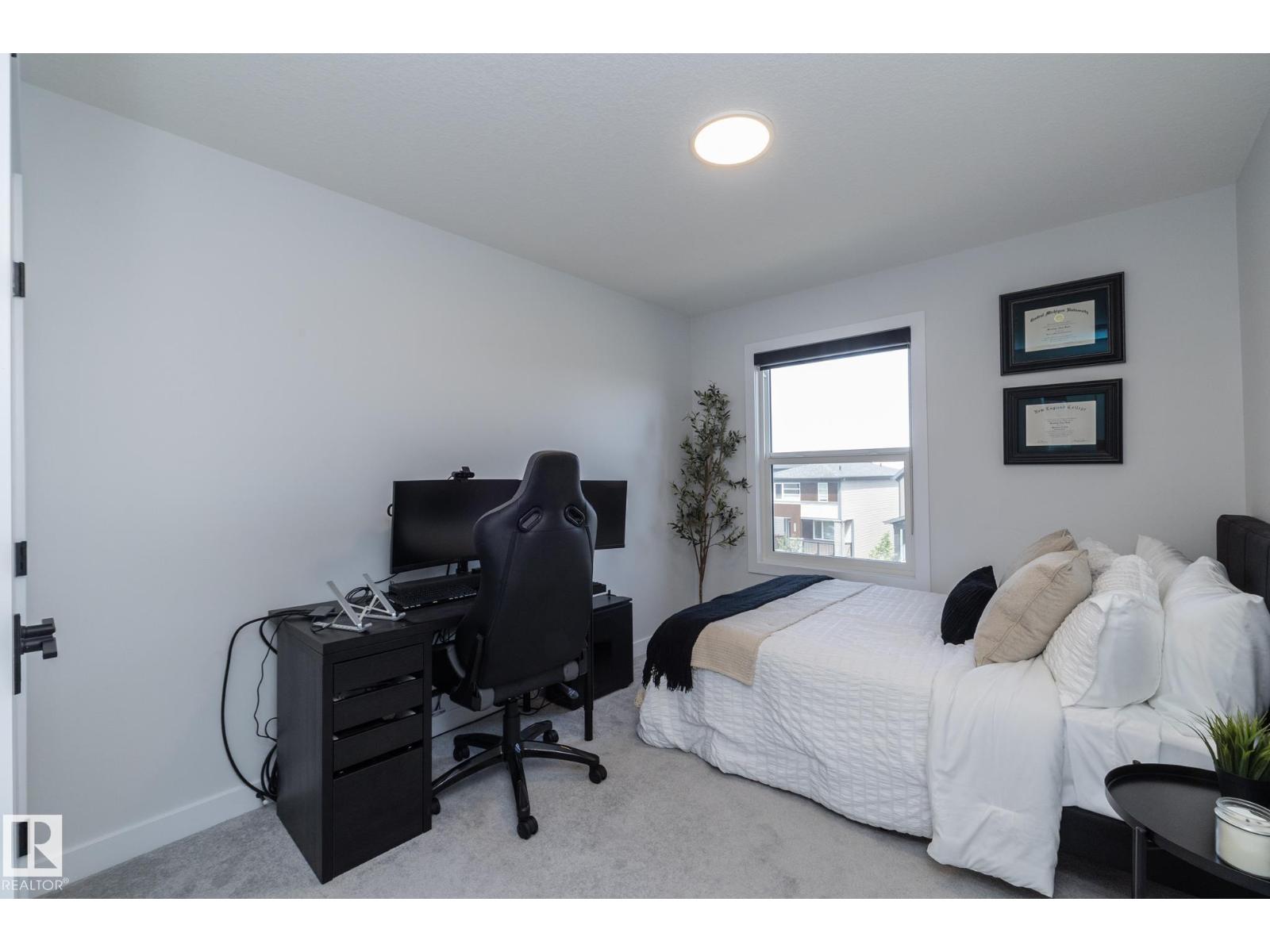 Photo 53 of 197 Charlesworth Dr Sw, Edmonton AB