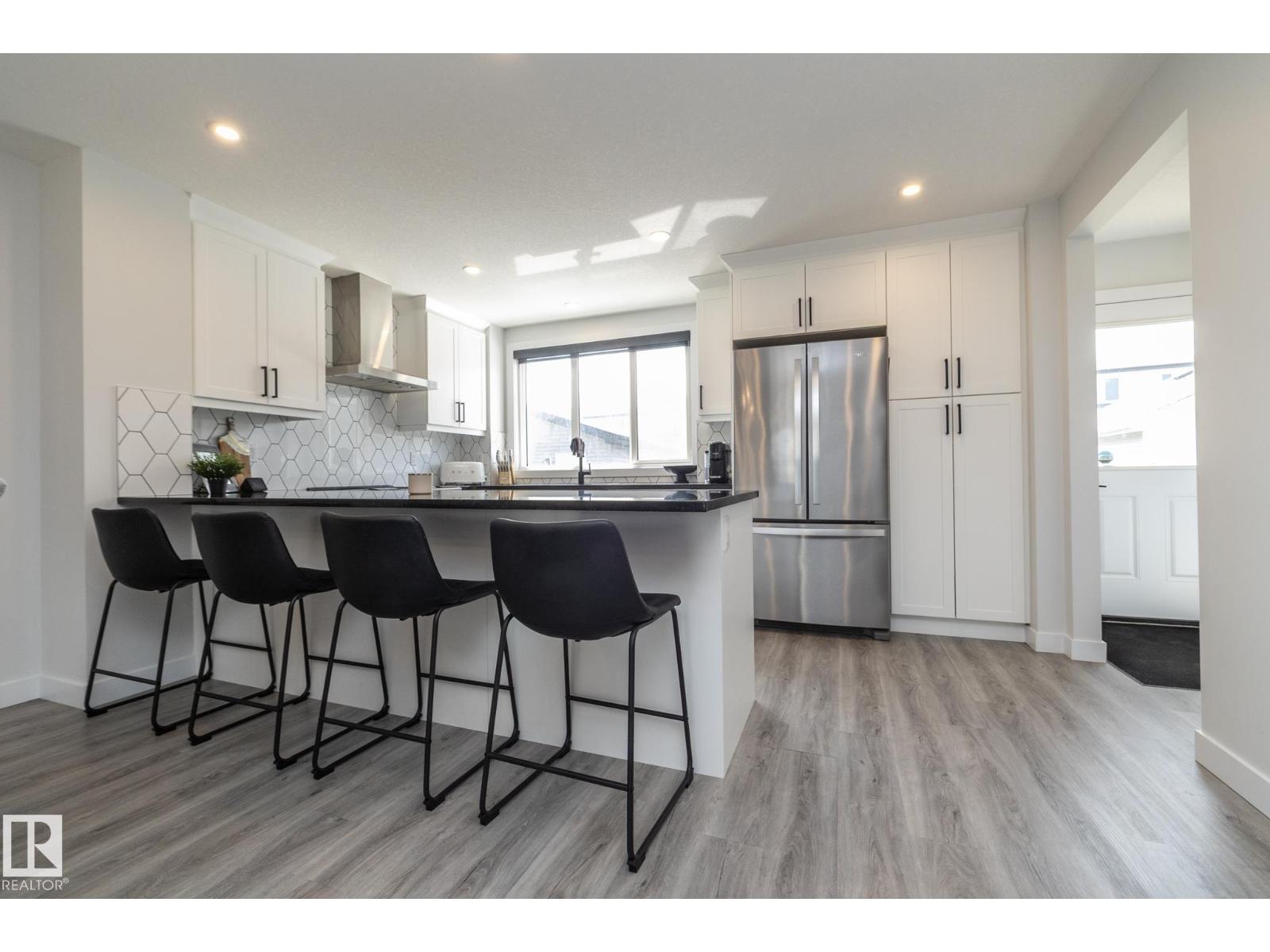 Photo 57 of 197 Charlesworth Dr Sw, Edmonton AB